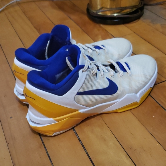 2012 Kobe Bryant Vll Zoom Lakers Home - Picture 2 of 5